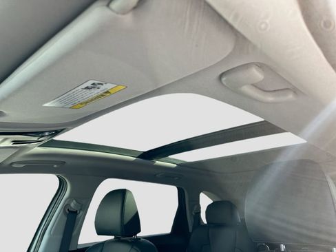 Certified 2025 Kia Sorento EX w/ EX Panoramic Sunroof Package image 22