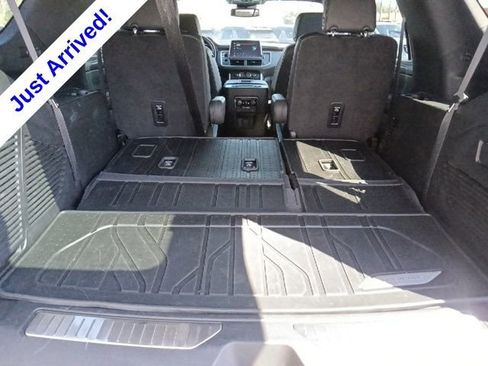 Used 2024 Chevrolet Tahoe Z71 w/ Luxury Package AWD/4WD image 30