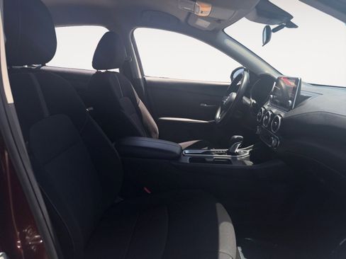Used 2025 Nissan Sentra SV FWD image 15