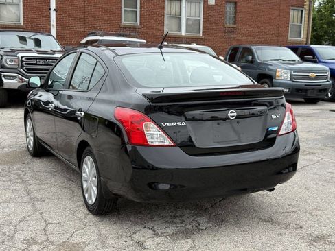 Used 2013 Nissan Versa SV w/ Convenience Pkg FWD image 5
