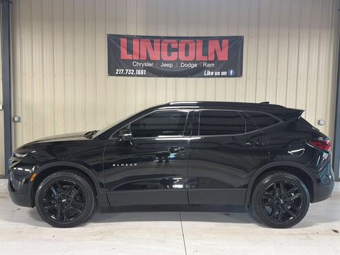 Used 2020 Chevrolet Blazer LT image 2