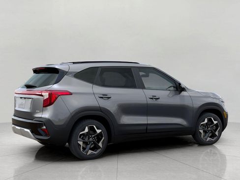 Used 2026 Kia Seltos S AWD/4WD image 7