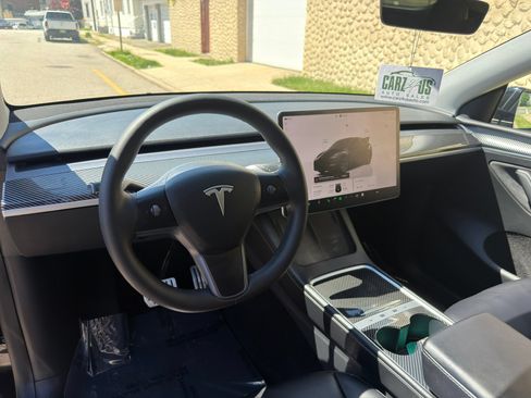 Used 2023 Tesla Model Y Performance AWD/4WD image 14