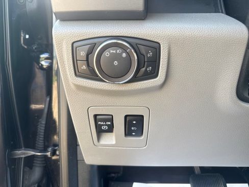 Used 2018 Chevrolet Equinox LT w/ Sun & Infotainment Package AWD/4WD image 47