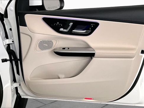 Certified 2024 Mercedes-Benz GLC 300 4MATIC image 23