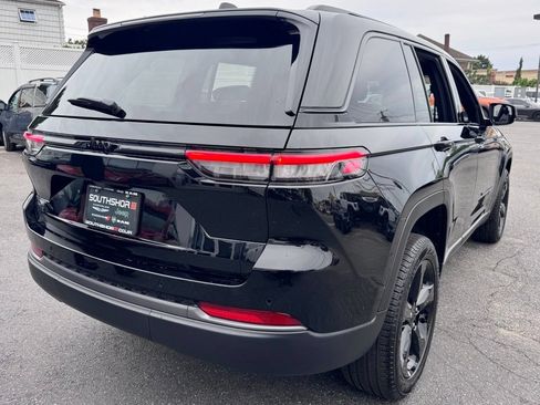 New 2026 Jeep Grand Cherokee Limited w/ Limited Altitude Package AWD/4WD image 8