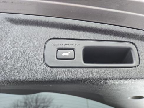 Used 2022 Acura MDX A-Spec image 34