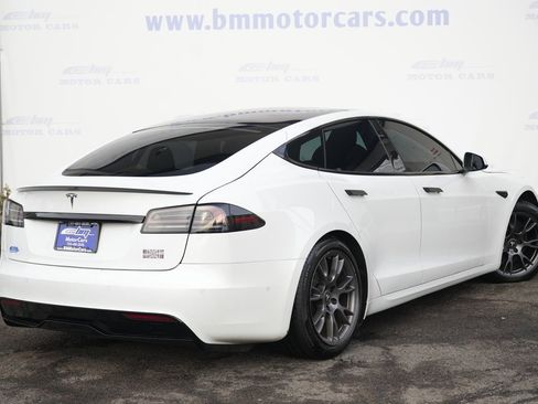 Used 2022 Tesla Model S Plaid image 3