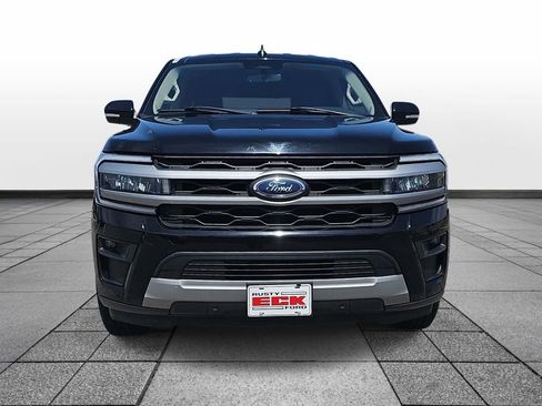 Used 2022 Ford Expedition XLT RWD image 2