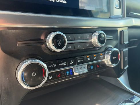 Used 2024 Ford F150 Lariat AWD/4WD image 19