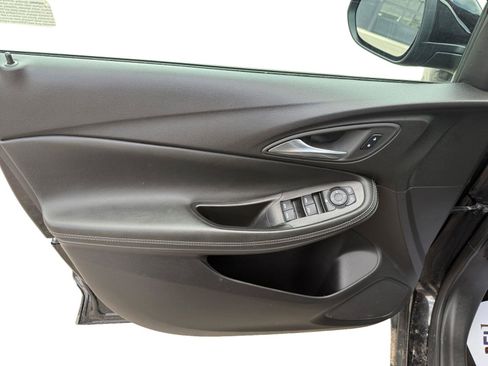 Used 2025 Buick Encore GX Preferred FWD image 9