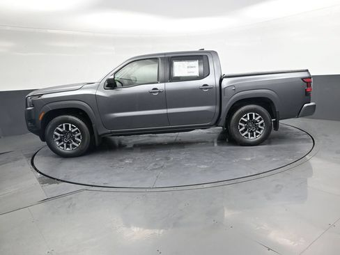 Certified 2026 Nissan Frontier SV w/ SV Convenience Package RWD image 12