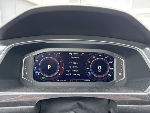 Used 2022 Volkswagen Tiguan SEL R-Line image 18