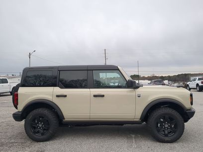 New 2025 Ford Bronco Big Bend w/ Black Diamond Package