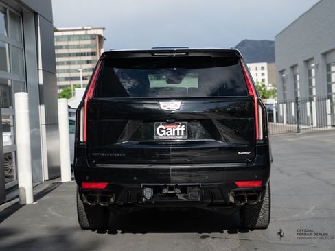 Used 2023 Cadillac Escalade V w/ LPO, ONYX Package AWD/4WD image 6