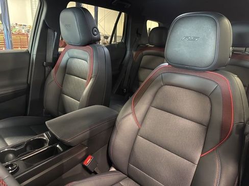 Used 2025 Chevrolet Equinox RS image 36