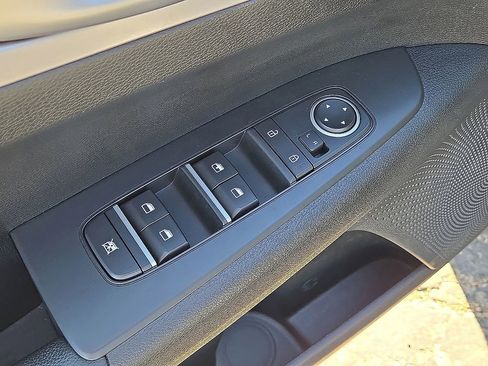 Used 2024 Kia Forte LXS image 21