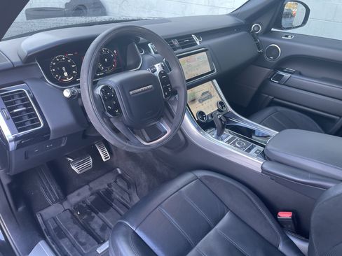 Used 2022 Land Rover Range Rover Sport HST image 13
