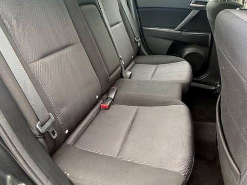 Used 2010 MAZDA MAZDA3 i Touring FWD image 17