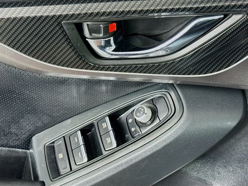 Used 2020 Subaru Crosstrek 2.0i Limited w/ Moonroof Package w/Navigation image 40