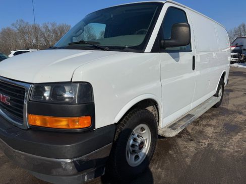 Used 2017 GMC Savana 2500 image 9