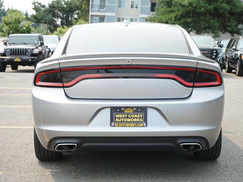 Used 2016 Dodge Charger SXT w/ Rallye Group RWD image 4