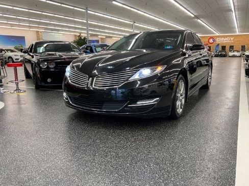 Used 2014 Lincoln MKZ AWD w/ Equipment Group 102A Reserve image 4