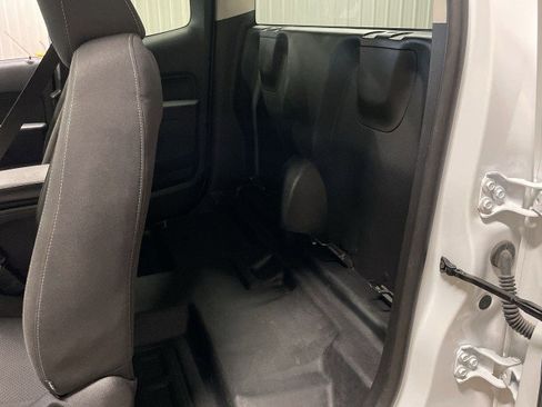 Used 2022 Chevrolet Colorado LT w/ Fleet Safety Package image 20