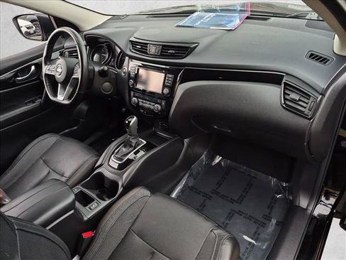 Used 2017 Nissan Rogue Sport SL FWD image 23