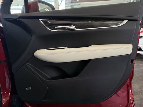 Used 2020 Cadillac XT6 Sport image 30