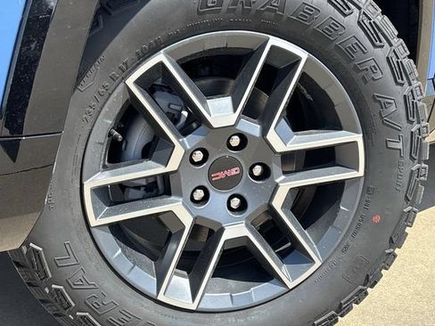 New 2026 GMC Terrain AT4 AWD/4WD image 31