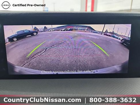 Certified 2025 Nissan Murano SV image 17