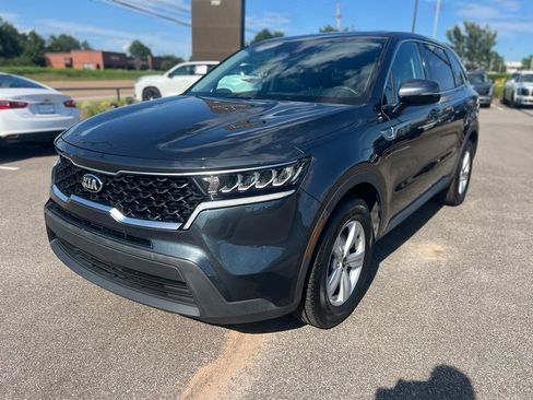 Used 2021 Kia Sorento LX FWD image 3