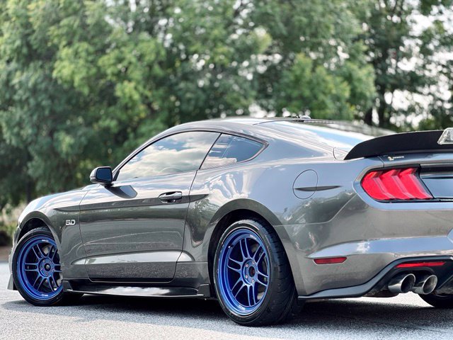 Used 2018 Ford Mustang GT Premium w/ Equipment Group 401A RWD image 11