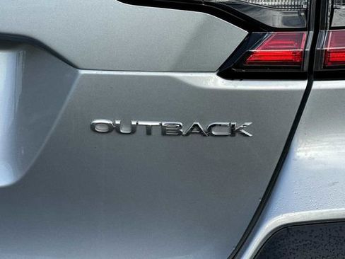 Used 2024 Subaru Outback Premium image 9