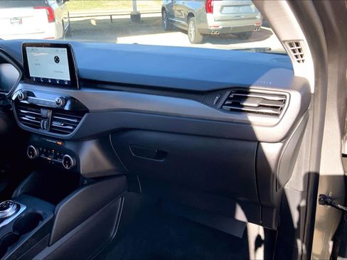 Used 2025 Ford Escape Active image 17