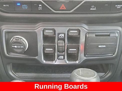 Certified 2022 Jeep Wrangler Unlimited Sahara image 11