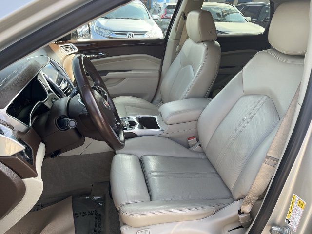 Used 2015 Cadillac SRX Luxury w/ Driver Awareness Package AWD/4WD image 22