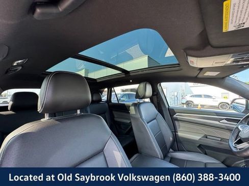 Certified 2023 Volkswagen Atlas Cross Sport SEL AWD/4WD image 28