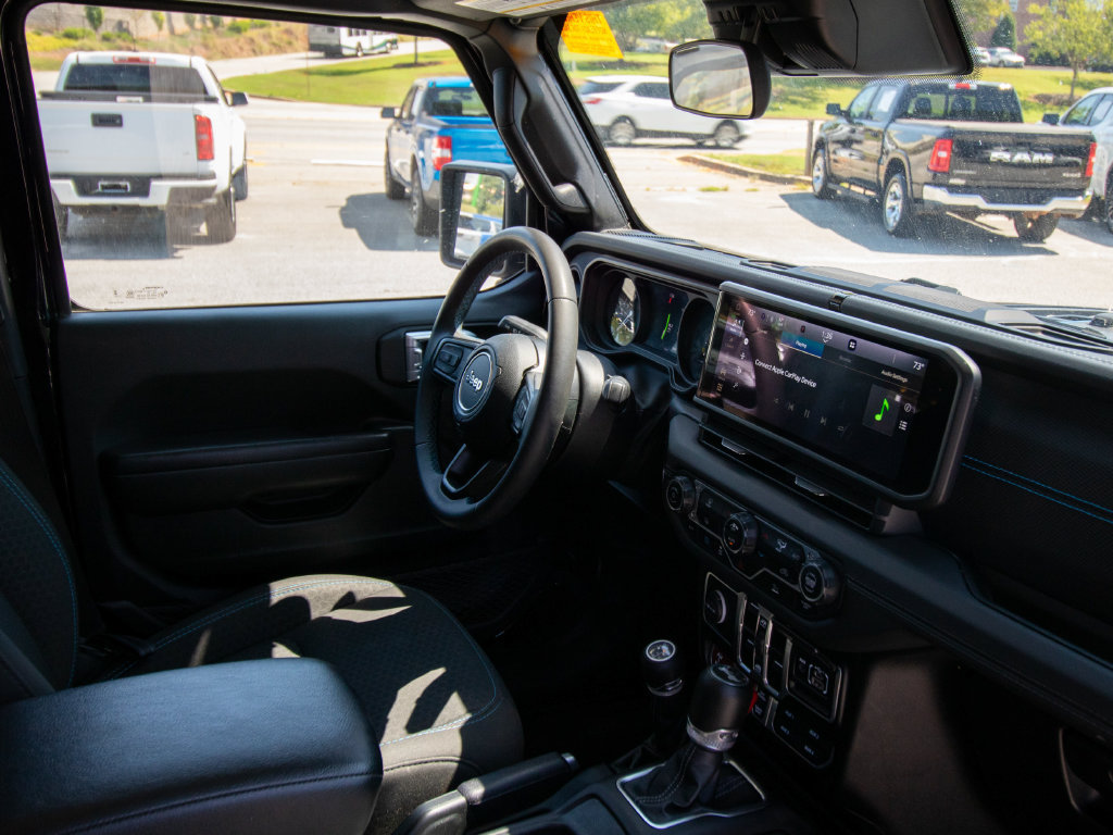 Used 2024 Jeep Wrangler Unlimited Rubicon 4xe AWD/4WD image 22