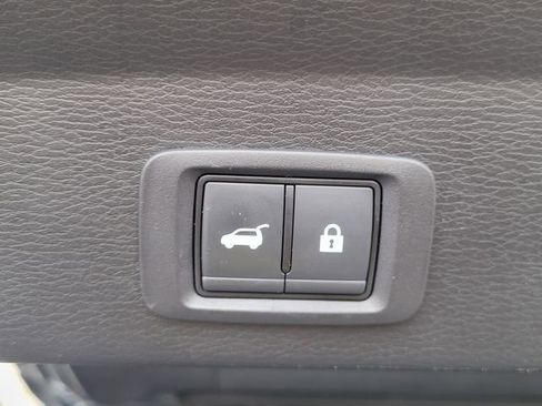 Used 2024 Mitsubishi Outlander SE image 5