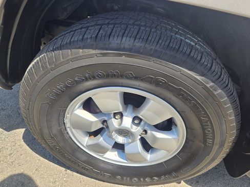 Used 2004 Toyota 4Runner Sport image 32