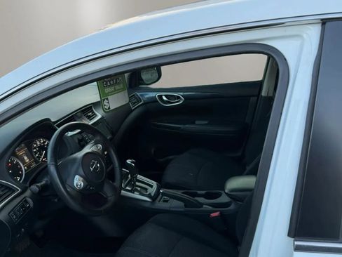 Used 2019 Nissan Sentra SR Turbo FWD image 2