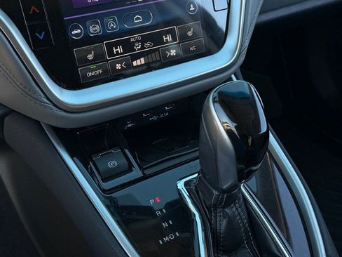 Used 2020 Subaru Outback Premium w/ Popular Package #1 image 17