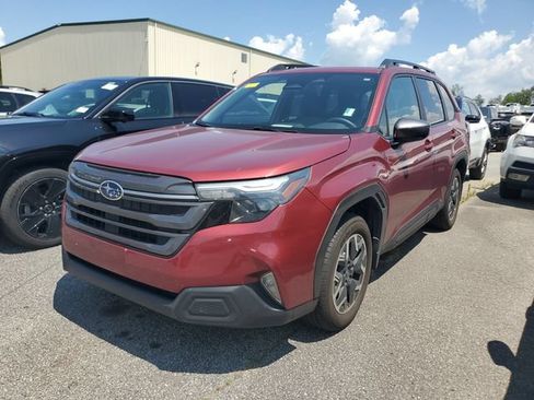 Used 2025 Subaru Forester Premium w/ Convenience Package #2 AWD/4WD image 3