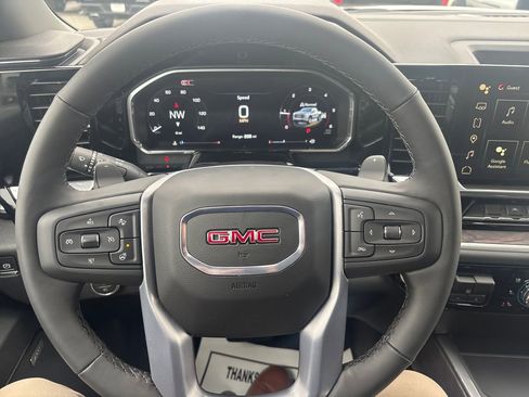 New 2026 GMC Sierra 1500 SLT image 17