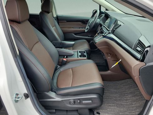 Used 2025 Honda Odyssey Elite image 18