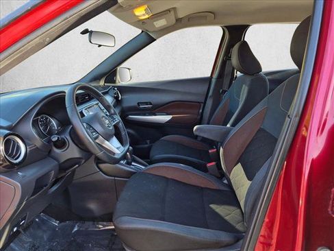 Used 2019 Nissan Kicks SR FWD image 15