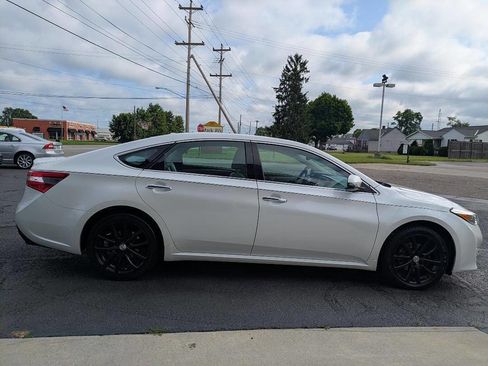 Used 2015 Toyota Avalon XLE Touring FWD image 5