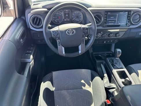 Used 2023 Toyota Tacoma TRD Sport image 16